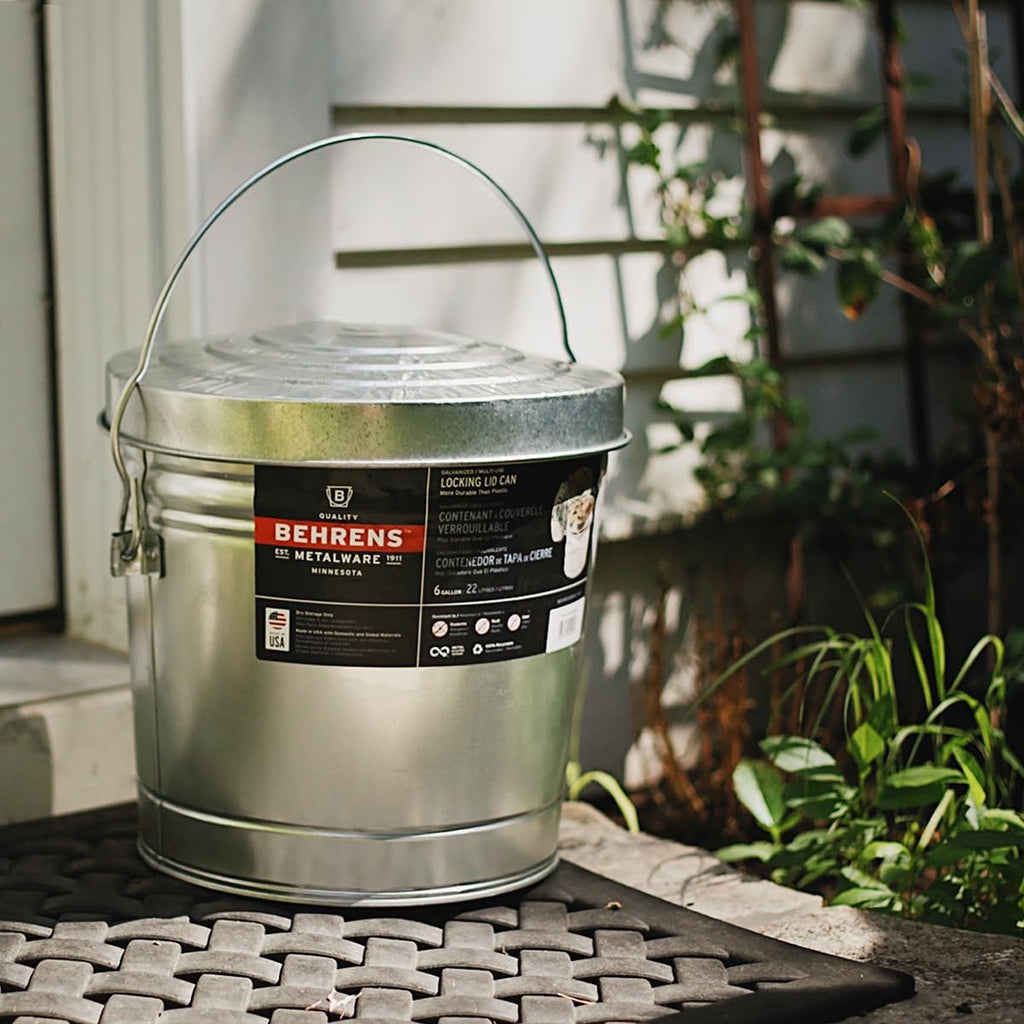 6 Gallon Rust Proof Galvanized Steel Locking Lid Trash Can I81696